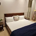 South Delhi Monument View By Maple Key Stays - 3Bhk & Terrace