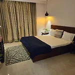 South Delhi Monument View By Maple Key Stays - 3Bhk & Terrace