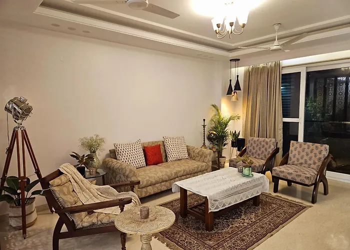 South Delhi Monument View By Maple Key Stays - 3Bhk & Terrace