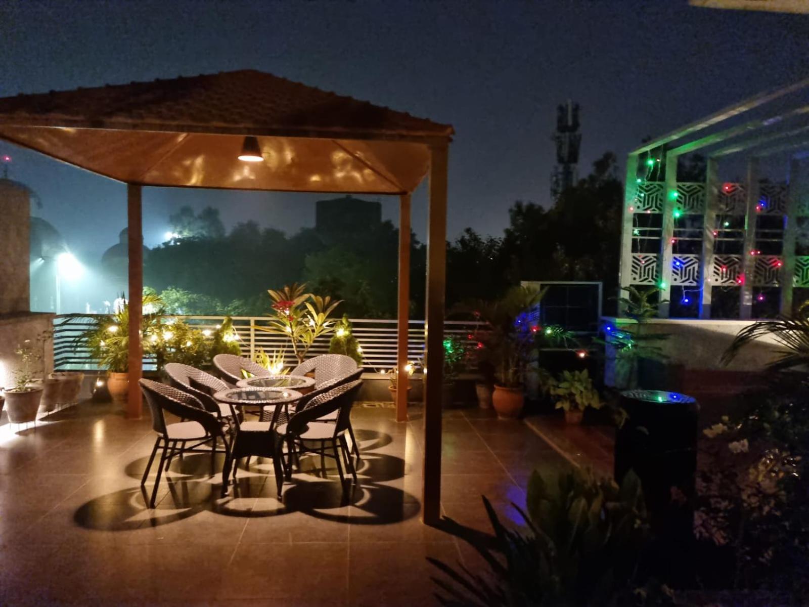 South Delhi Monument View By Maple Key - 3bhk & Terrace Apartment *