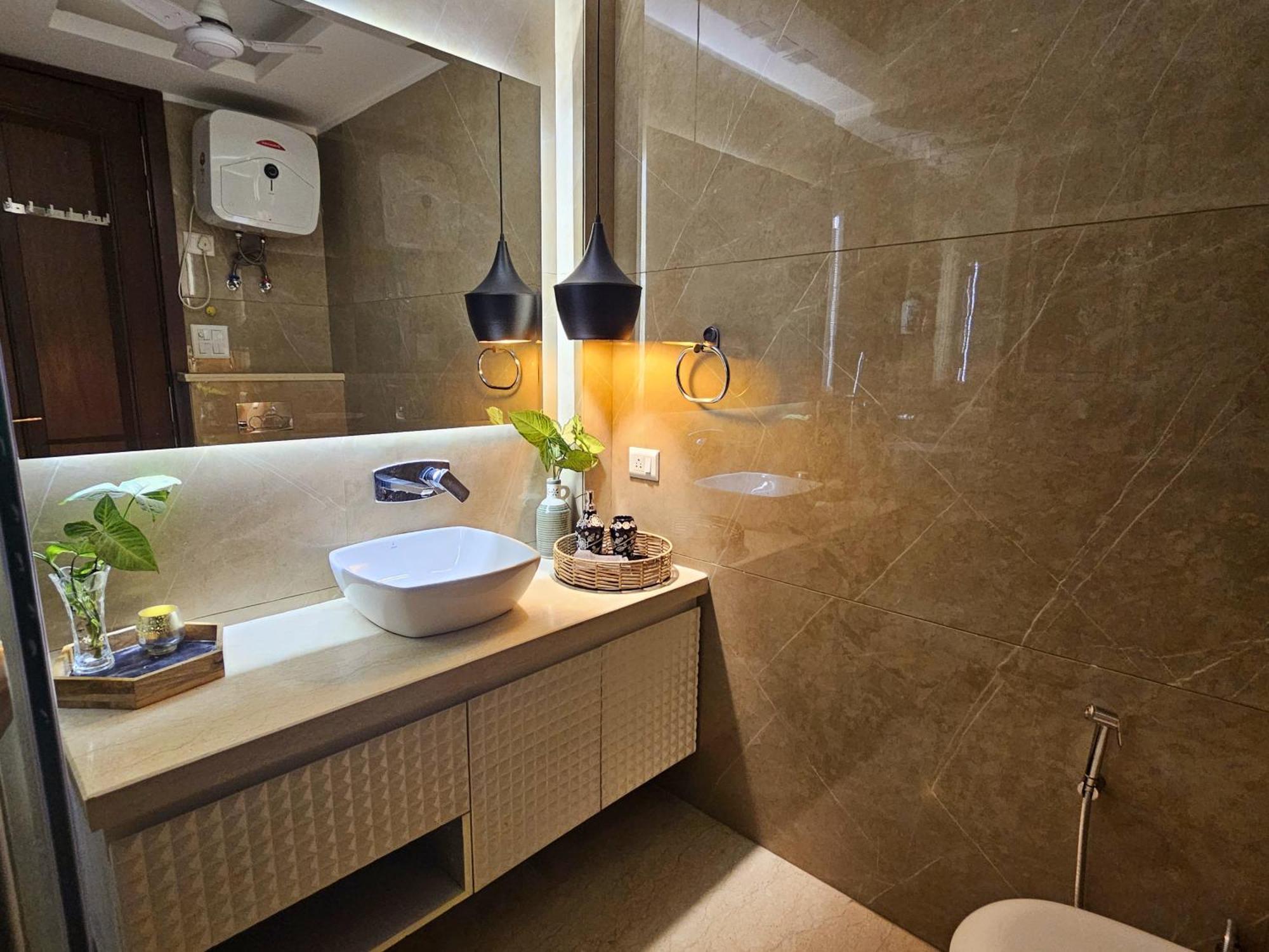 South Delhi Monument View By Maple Key - 3bhk & Terrace Apartment